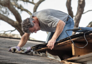 How do I know if my roof needs to be replaced