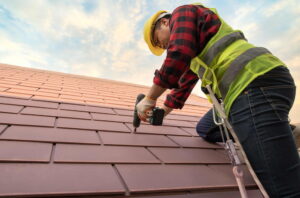 Want to patch up your roof quickly Hire the best roof repair technicians in Orange County