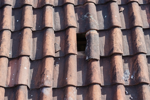 Is it true that all roofs last as long as the manufacturer says