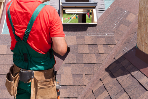 Common installation mistakes that reduce roof lifespan