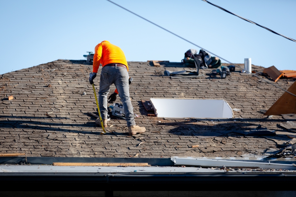 How should I prepare for roof repair
